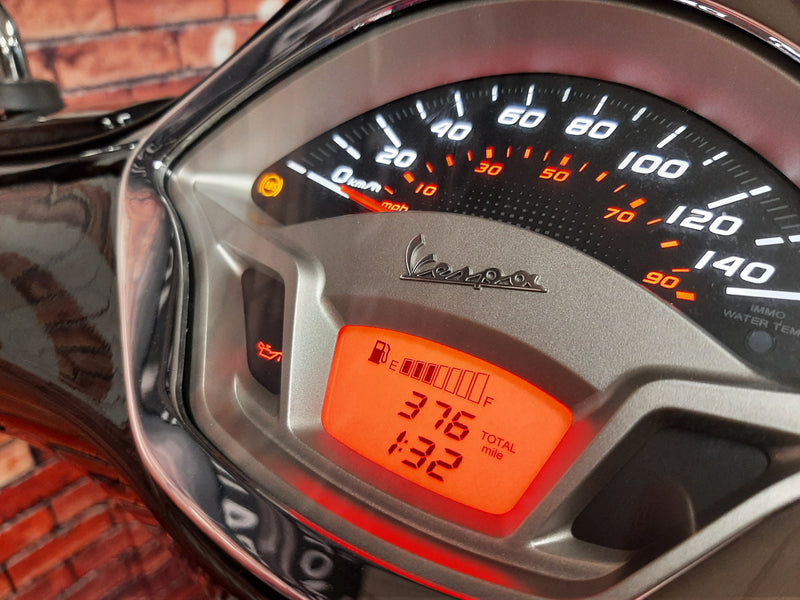 Vespa GTS 300 SUPER 2016