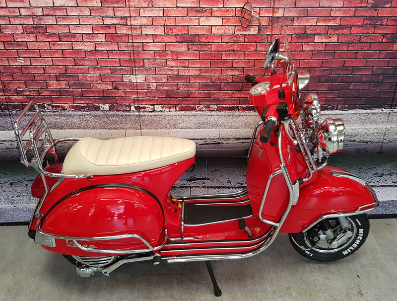 Vespa PX125 Ron Daley Special Edition No210